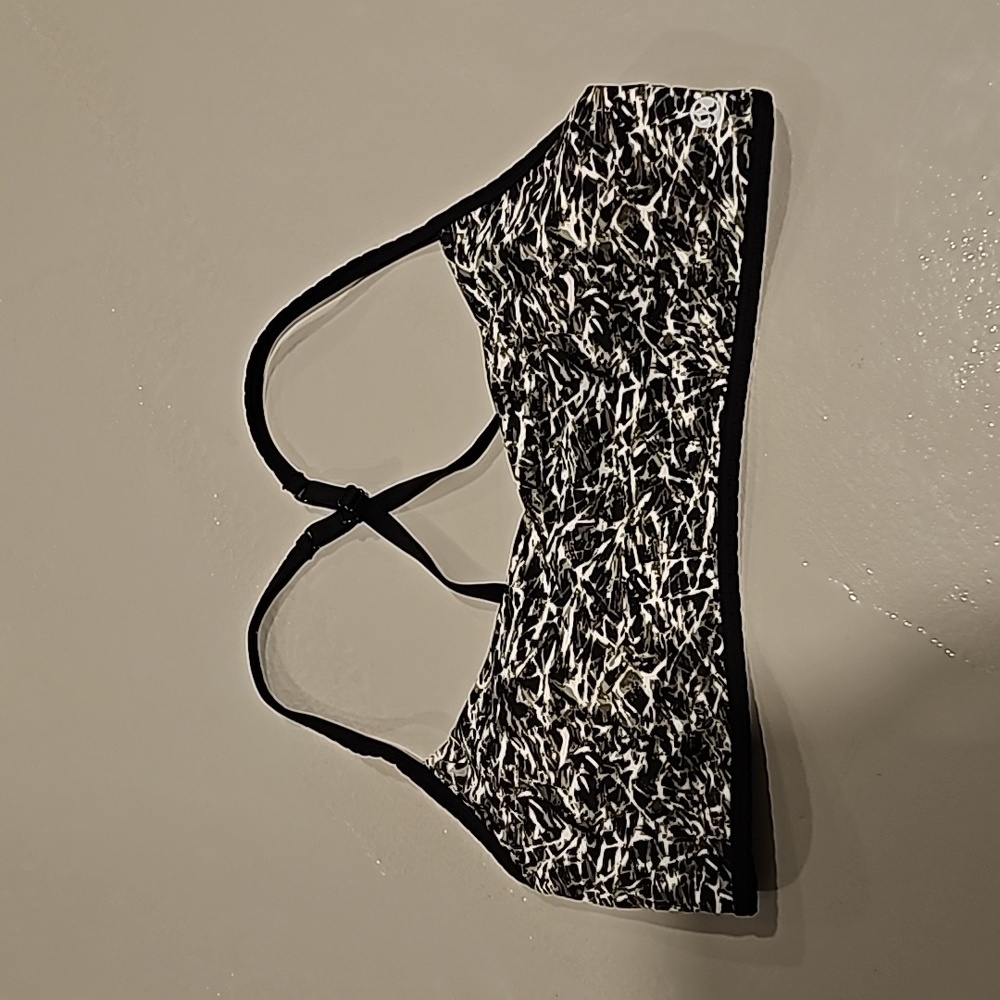 Lululemon Sports bra, size 10
